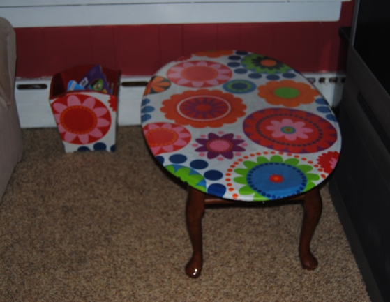 So Happy Together!  1960's Mod Style Coffee Table And Mini Toy Box.